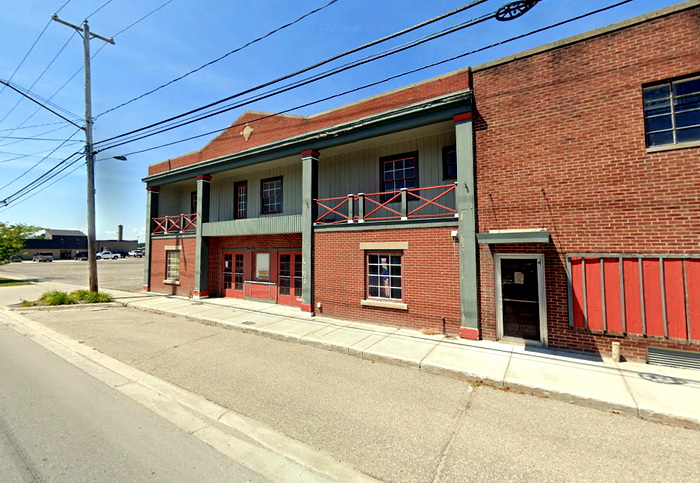Colonial Theatre - 2017 Street View (newer photo)